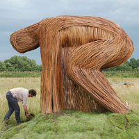 beelden van griendhout. WILLOW SCULPTURE